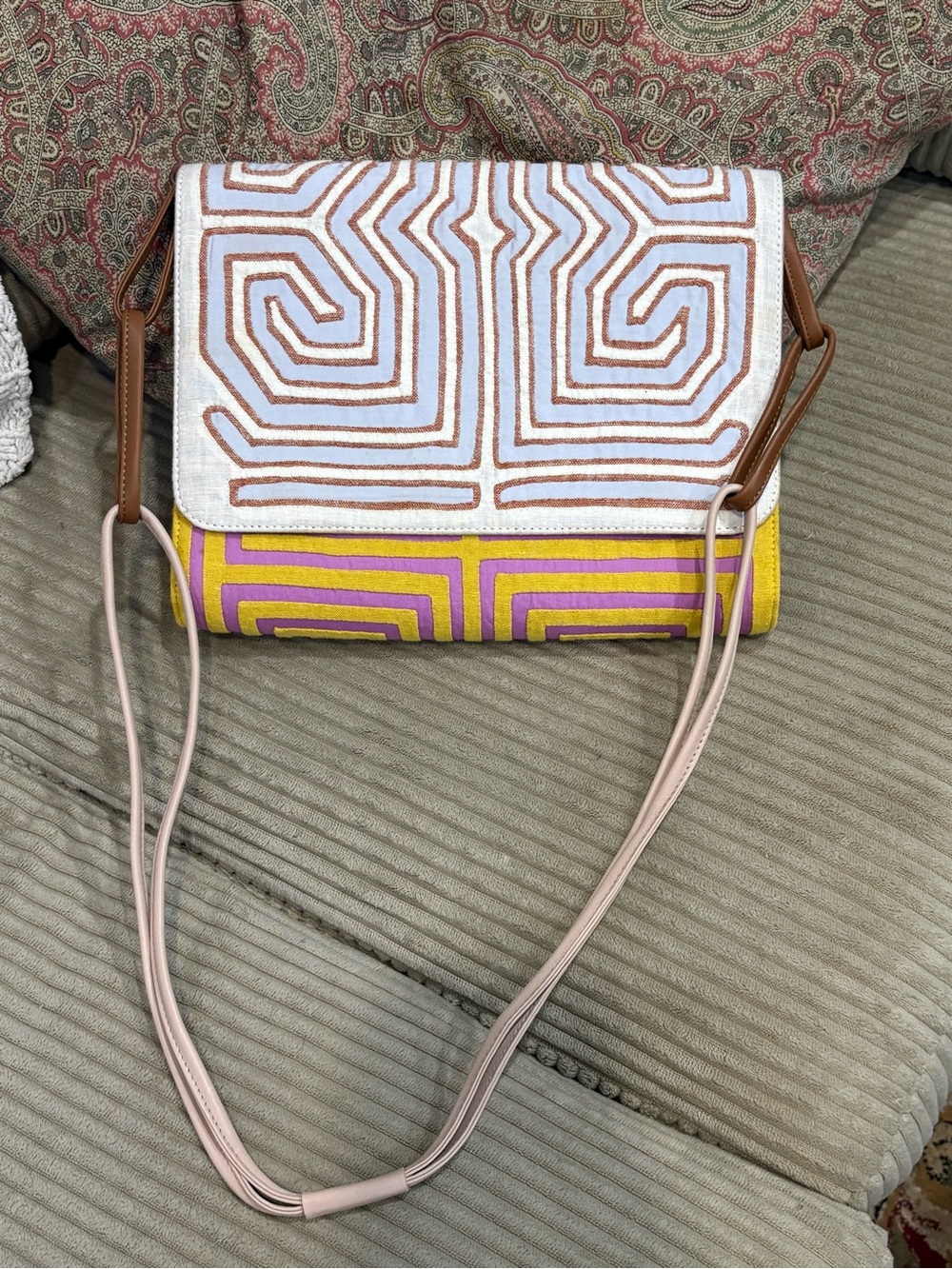 MOLA SASA Acropora Ladies Clutch in Pink,Yellow & Tan purse Handmade Columbia